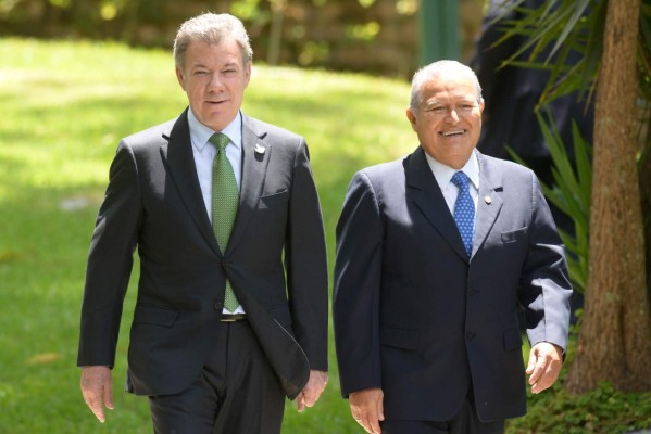 El Salvador brindará experiencia a proceso de paz de Colombia