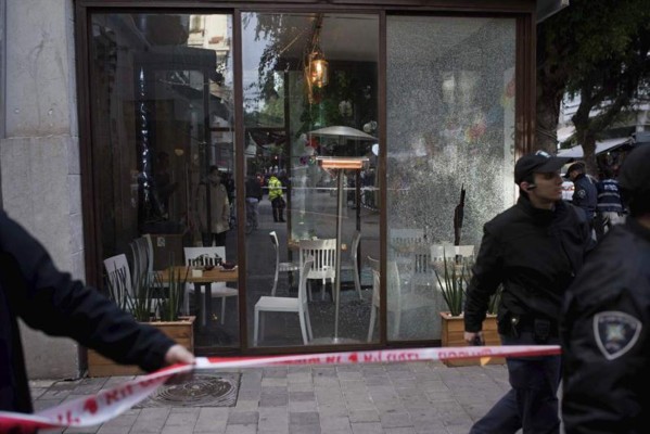 Tiroteo deja dos muertos y siete heridos en bar de Israel