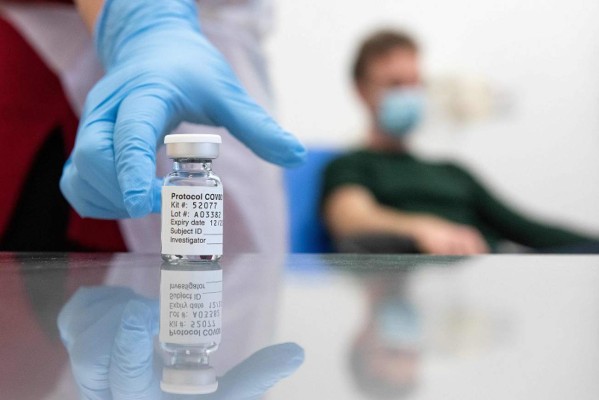 Nuevos datos ahondan dudas sobre eficacia de vacuna de Oxford contra el covid 19