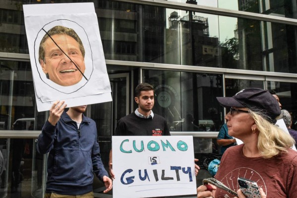 Piden someter a juicio político al gobernador de Nueva York tras acusaciones de acoso sexual