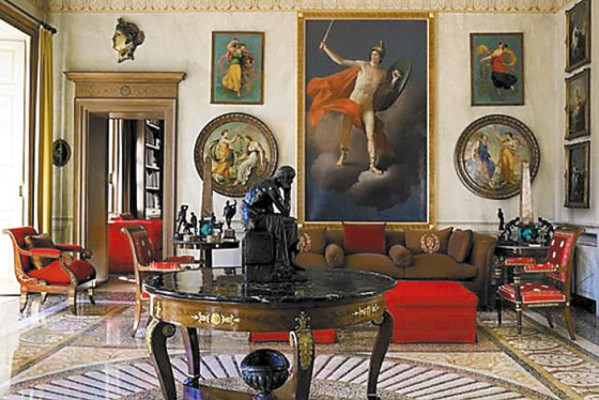 Imperio Versace en decadencia