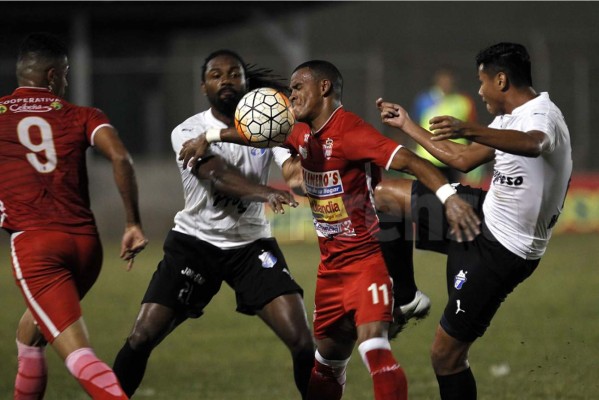 Honduras Progreso y Real Sociedad se reparten los puntos