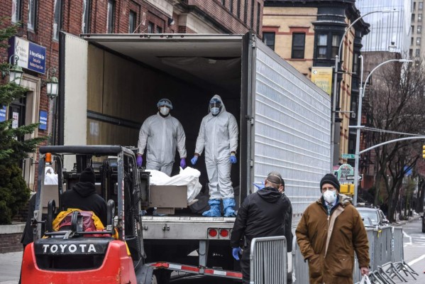 Nueva York eleva a casi 76,000 casos de coronavirus y 1,500 muertes