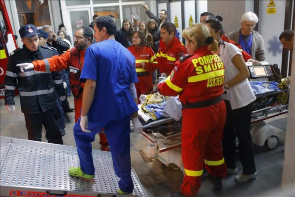 Indicios de incumplimiento de normas en incendio de Bucarest