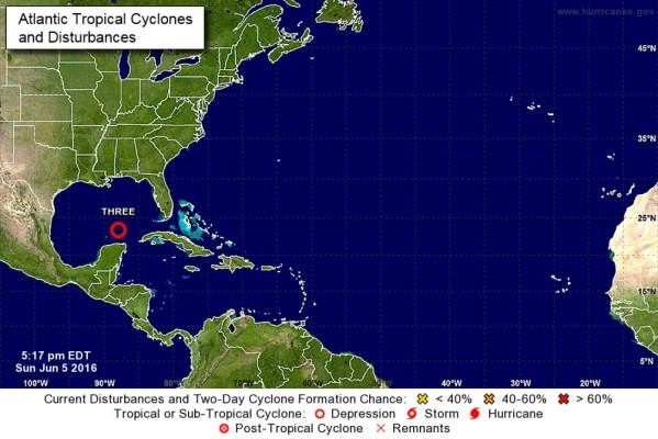 Depresión tropical va hacia la costa de Florida