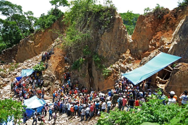 Unas mil minas operan de forma clandestina en el sur de Honduras