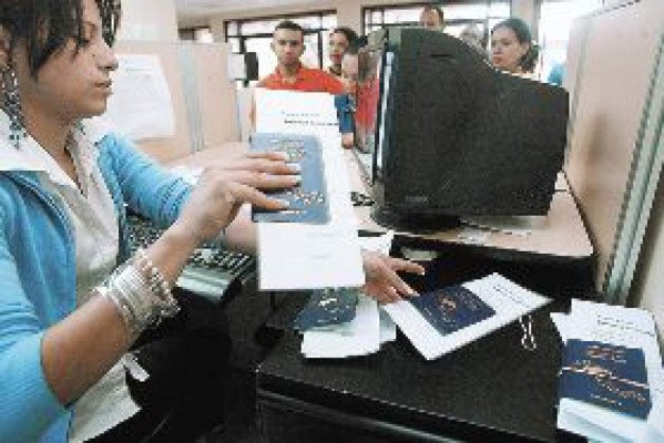 Honduras ya emite pasaporte único centroamericano