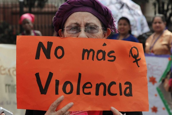 Mujeres hondureñas denuncian impunidad en casos de feminicidio