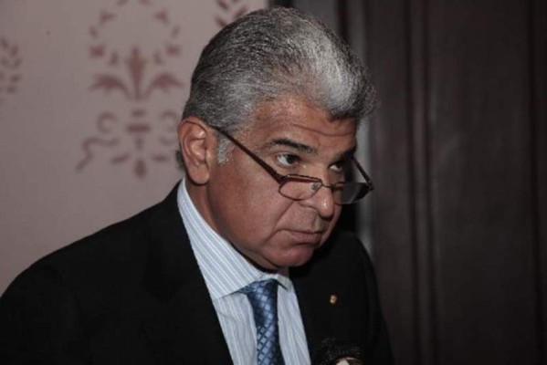 Juez panameño libera a otro exministro de Martinelli