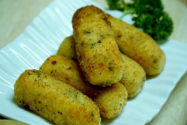 Cómo hacer croquetas de papa con queso