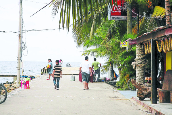 Realizan simulacro de terremoto y tsunami en Omoa