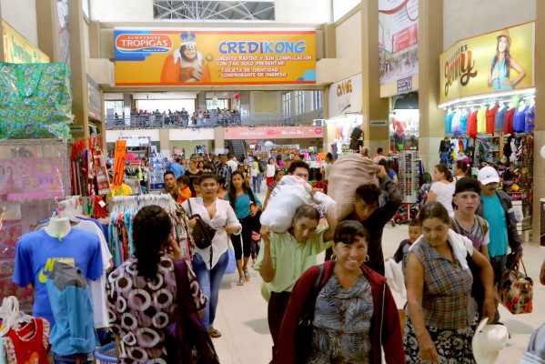 Repletas las terminales de buses de Tegucigalpa y San Pedro Sula