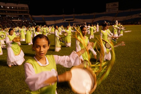 Alabanza y adoración en primera jornada de 'Honduras ora unida”