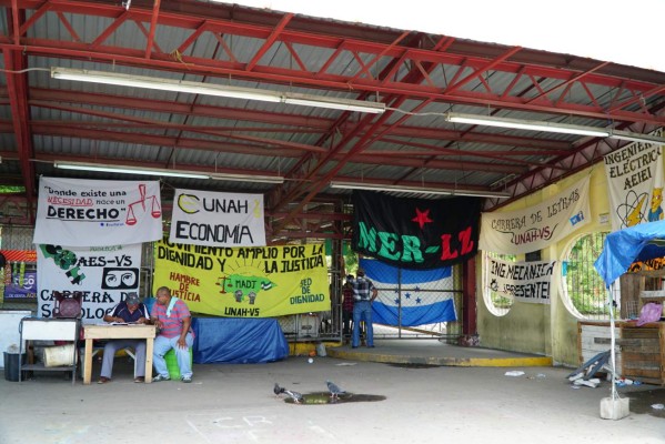 Proponen dos opciones para recuperar el período en Unah-vs