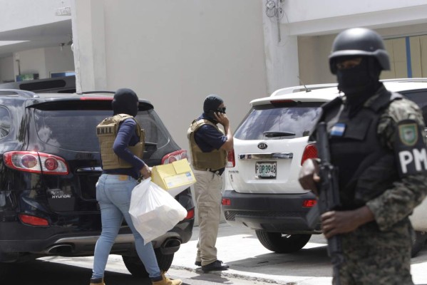 'Nos están tratando con los pies”: Aline Flores