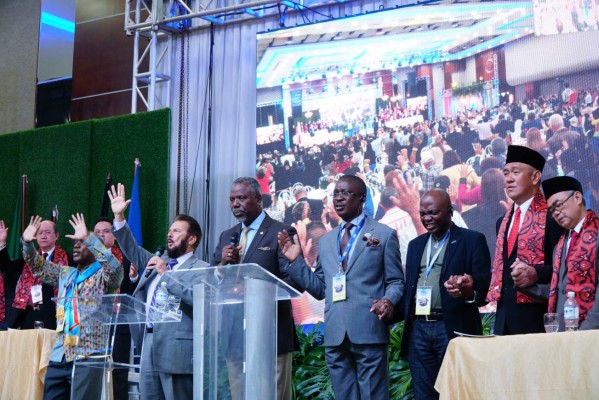 Hombres de negocios planean invertir en Honduras