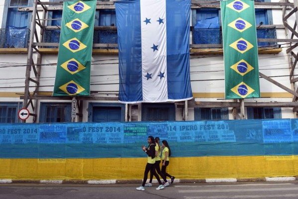 Piden a hondureños tomar precauciones en Brasil