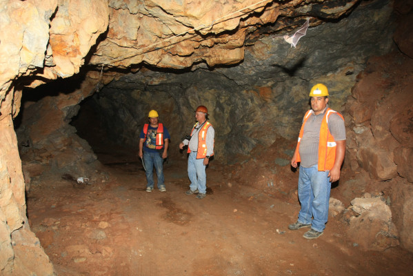 Inversiones mineras siguen a la espera