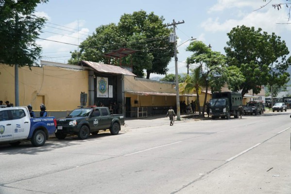Entre octubre y noviembre quedará vacío el penal, asegura Juan Orlando