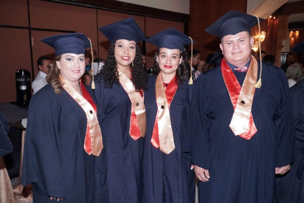 Graduación de la Universidad Cristiana de Honduras