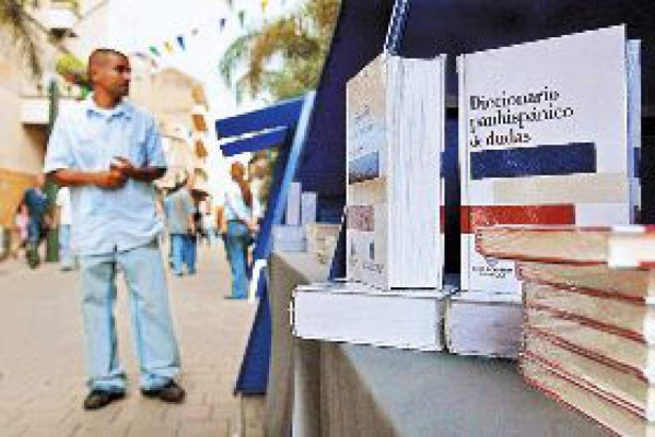 Aprobarán la Nueva Gramática Castellana