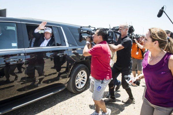 El 'show' diario de Donald Trump sacude campaña presidencial EUA