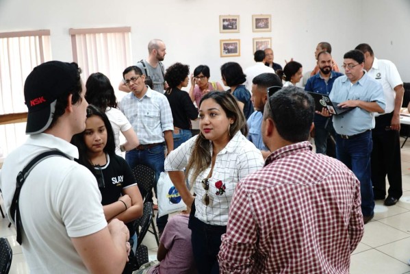 Lleva solo 6 años de ser cafetalero y ya vende a $29 la libra en Japón