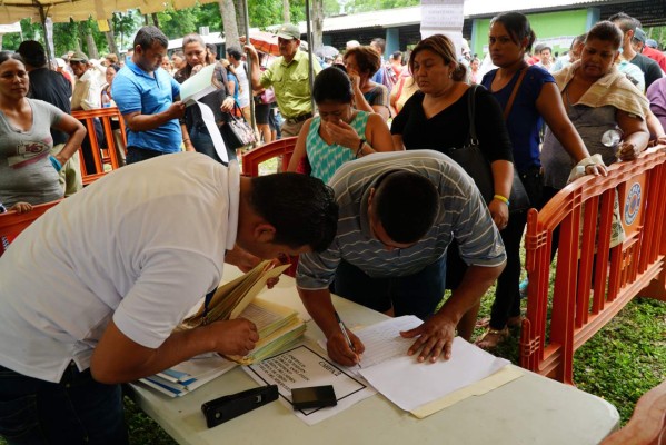 Entregan más de 2,100 títulos de propiedad en la zona norte