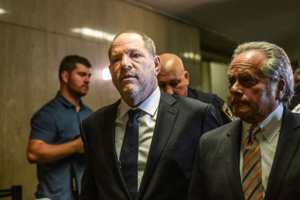 Juez de Nueva York anula uno de los cargos contra Harvey Weinstein