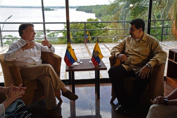 Maduro y Santos se reúnen por reapertura de frontera