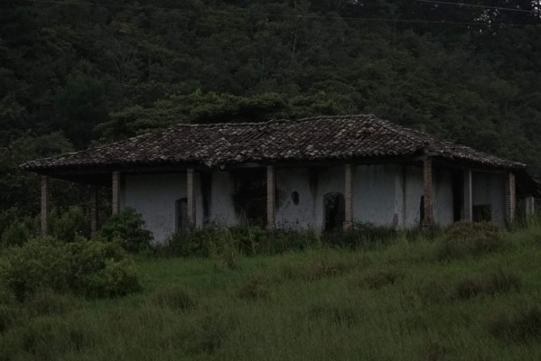 Algo extraño ocurrió en la casa embrujada de Santa Rosa de Copán   