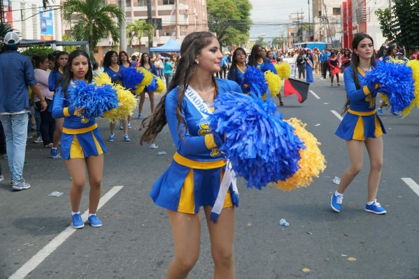 Sampedranos se unen para gritar '¡Viva Honduras!”