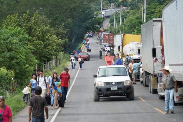 Redireccionan exportaciones e importaciones en aduanas