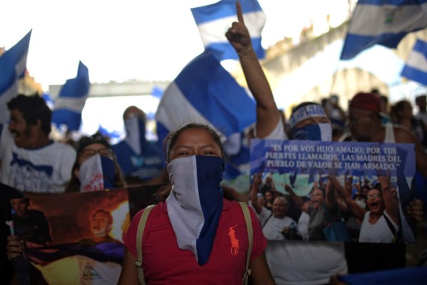 Despiden a médicos nicaragüenses por dar asistencia a heridos