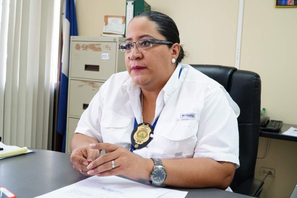 Solo menores de edad pueden ir acompañados a pasaportes