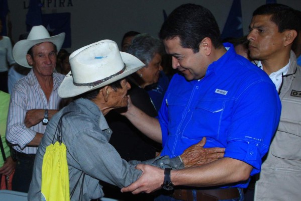 San Pedro Sula se pinta de azul con la gran convención