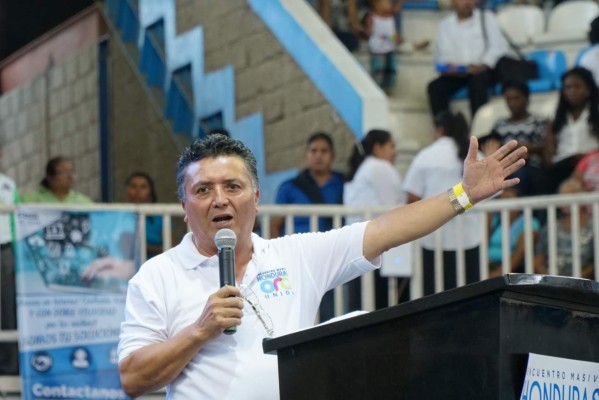 En jornada de oración piden por unas elecciones en paz y armonía