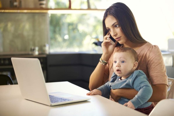 Padres primerizos son los que más utilizan Facebook&nbsp;&nbsp;