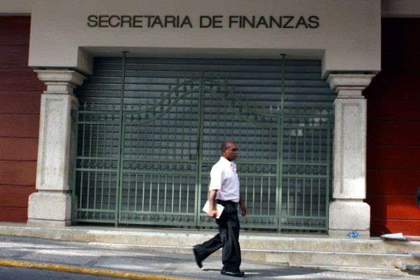 Deuda pública aumentó en $615 millones en 2014