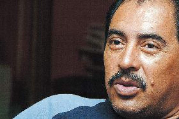 Con un pie en El Águila