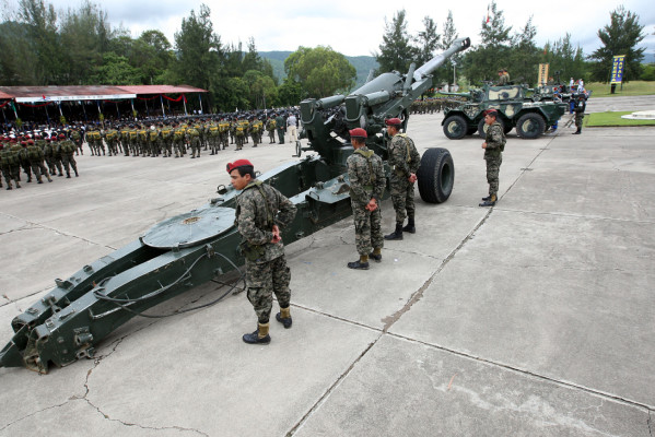 Nombran juez y fiscales para acompañar a Policías Militar