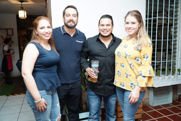 Oktoberfest de Limón Coffee Shop and Beergarden