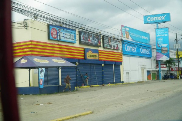 Comercio trabaja a medio vapor por protestas en San Pedro Sula