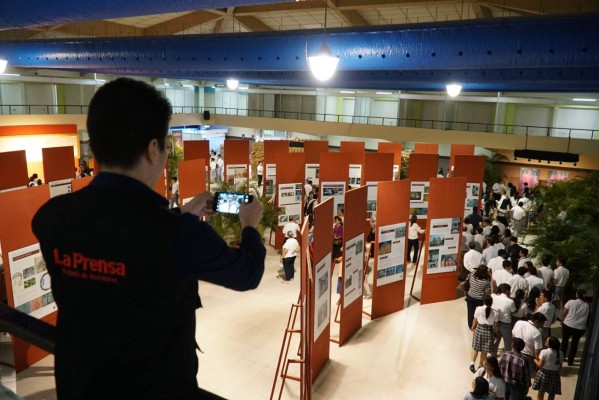 Réplica de la Sábana Santa maravilla a hondureños
