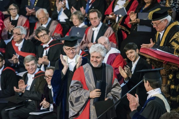 Oxford inviste doctor honoris causa a Pedro Almodóvar