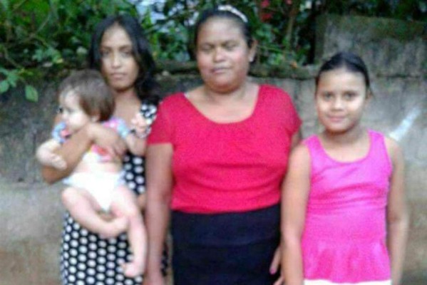 Ultiman a una madre y sus dos hijas mientras dormían