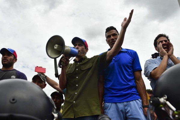Validan 1,3 millones de firmas para revocatorio en Venezuela