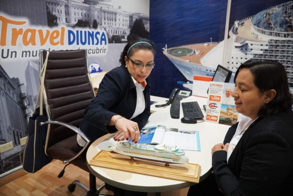 El crucero más grande del mundo llegará a Roatán el próximo año