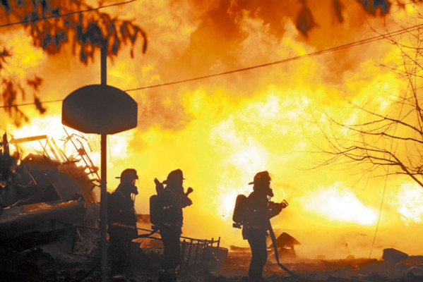 Accidente aéreo en Nueva York: 50 muertos