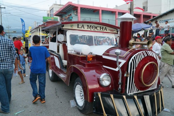 Progreseños disfrutaron a lo grande el carnaval
